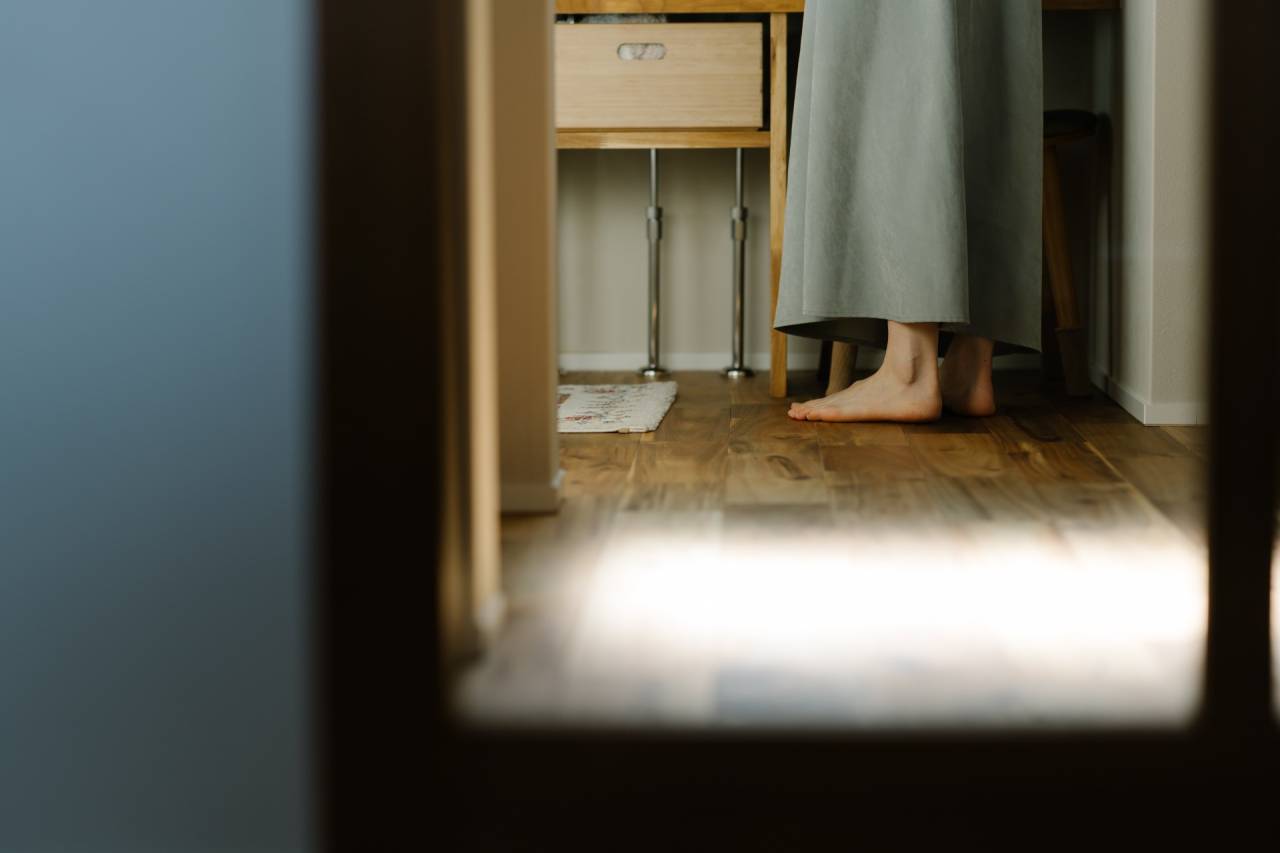 無垢床の掃除の仕方&ちょっとした傷の直し方